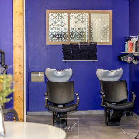 Design intérieur d'un salon de coiffure par MH DECO Laval