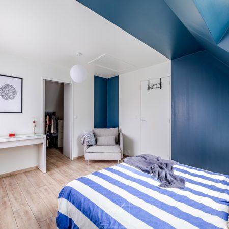 Aménagement d'une chambre sous-pente à Mont-Saint-Aignan par MH DECO Rouen