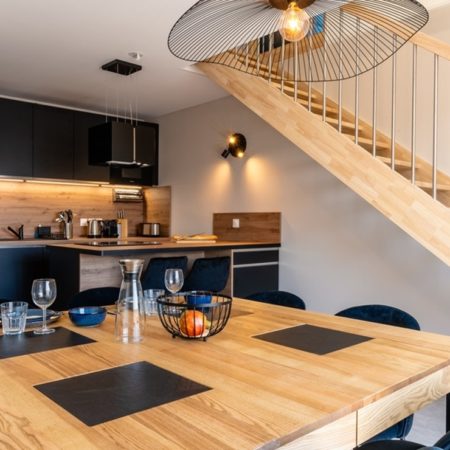 Décoration d'un duplex à Sérignan par MH INTERIOR